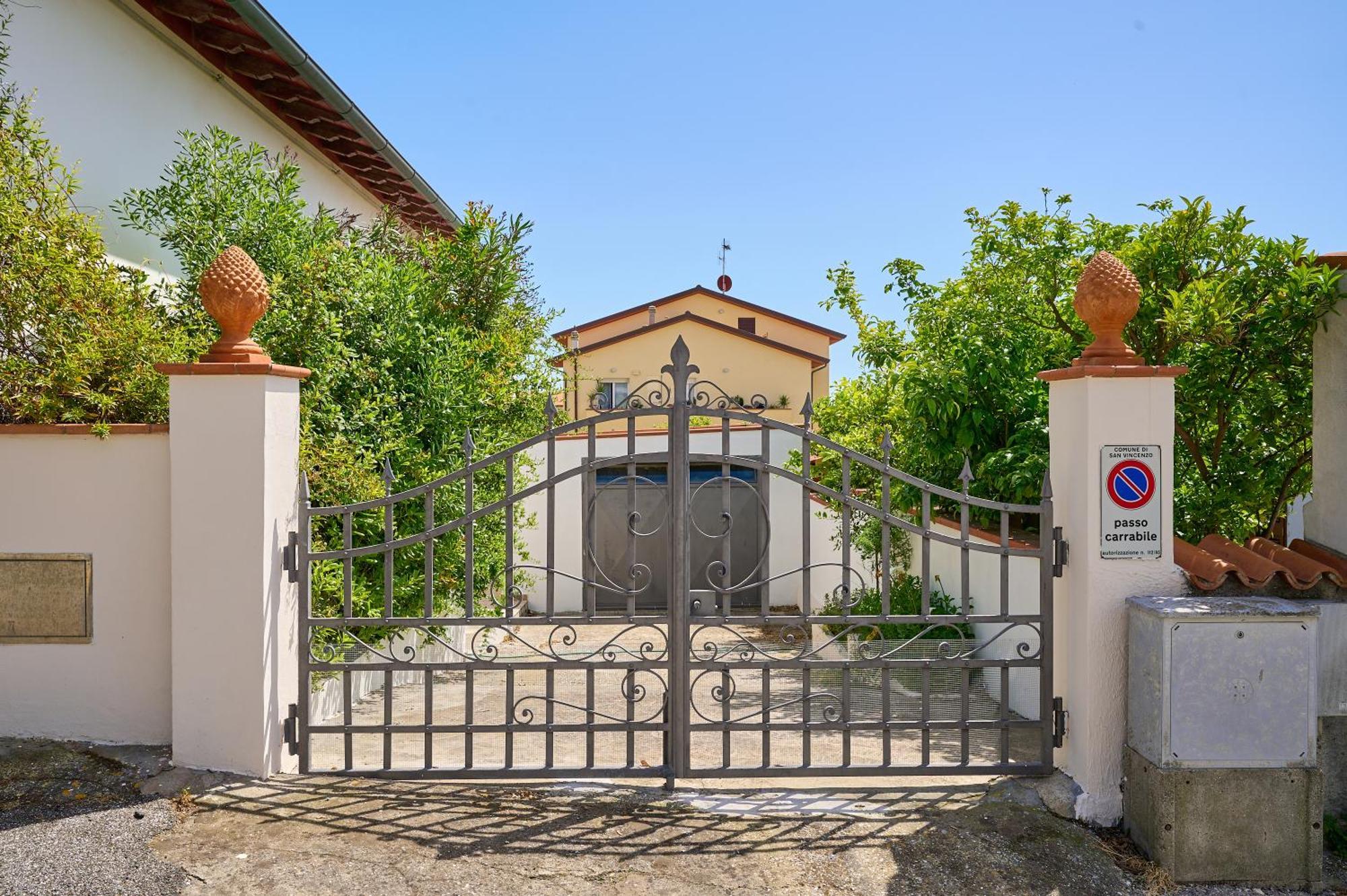 Вілла Casa Cipresso Сан-Вінченцо Екстер'єр фото